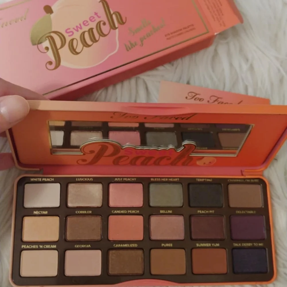 🍑FIRM! NWT TOO FACED SWEET PEACH EYESHADOW PALETTE (LAST ONE AVAILABE)